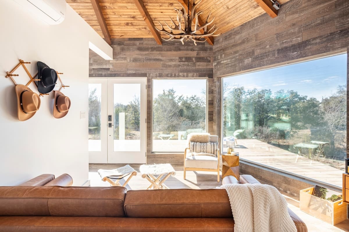Romantic getaway near Fredericksburg TX