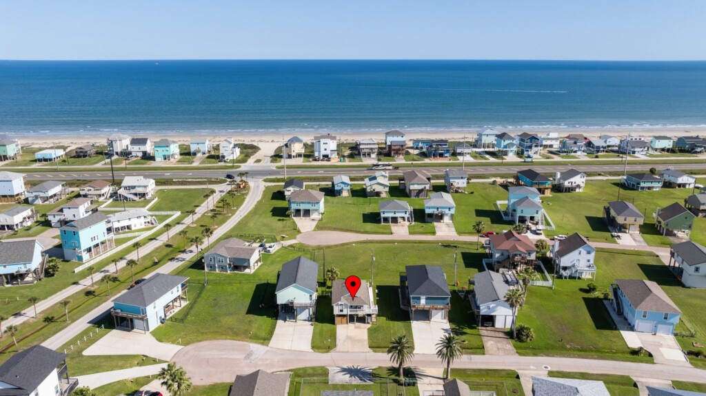 vacation rental walk to beach Galveston, TX